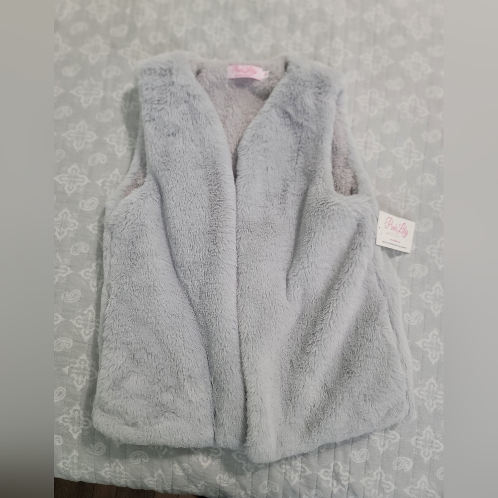 Pink Lily Light Gray Faux Fur Vest